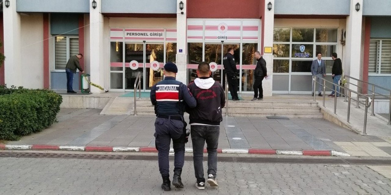 75 bin dolar para çaldı, jandarmadan kaçamadı