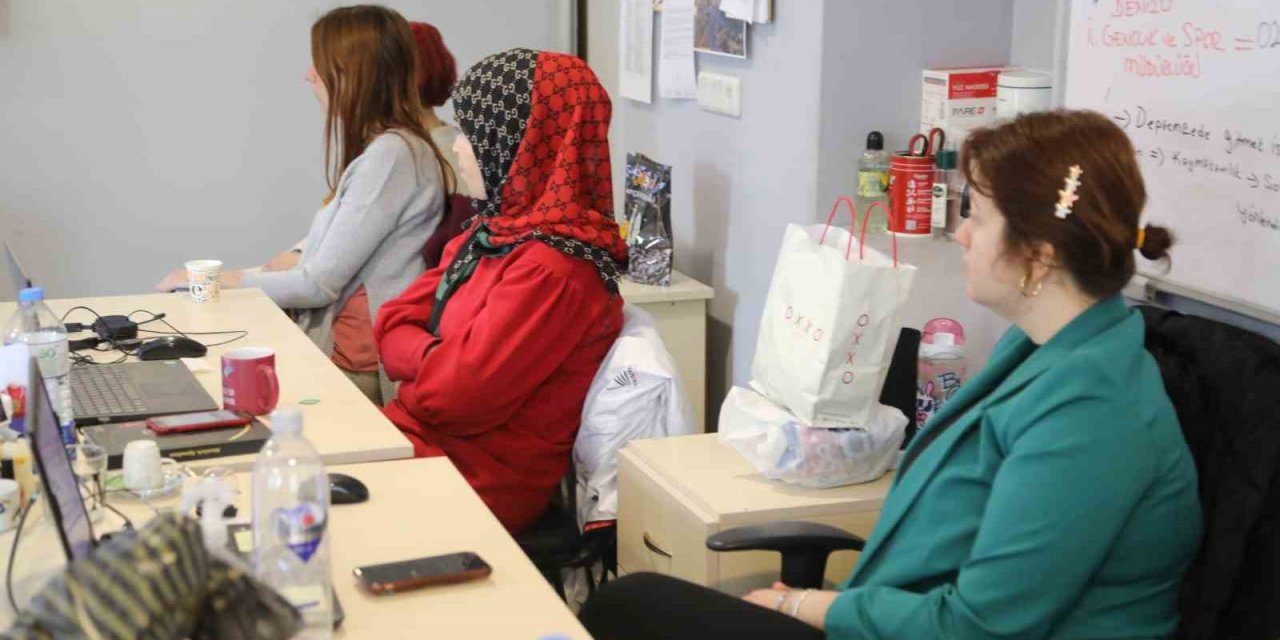 Saha çalışanlarına psikolojik ilk yardım destek eğitimi