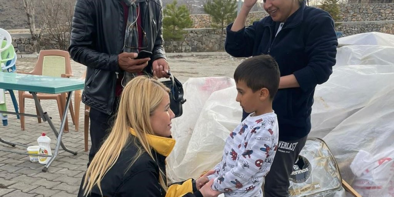 Başkan Şeniz Doğan deprem bölgesinde
