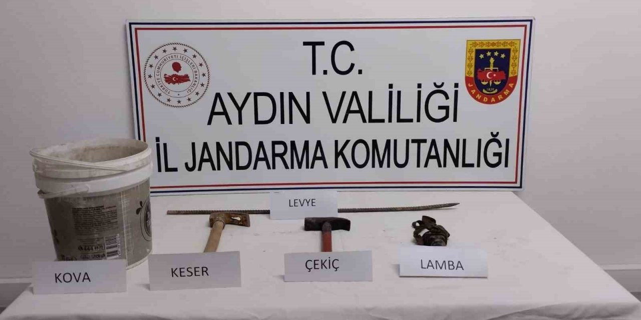 Nysa’da kaçak kazı yaparken suçüstü yakalandılar