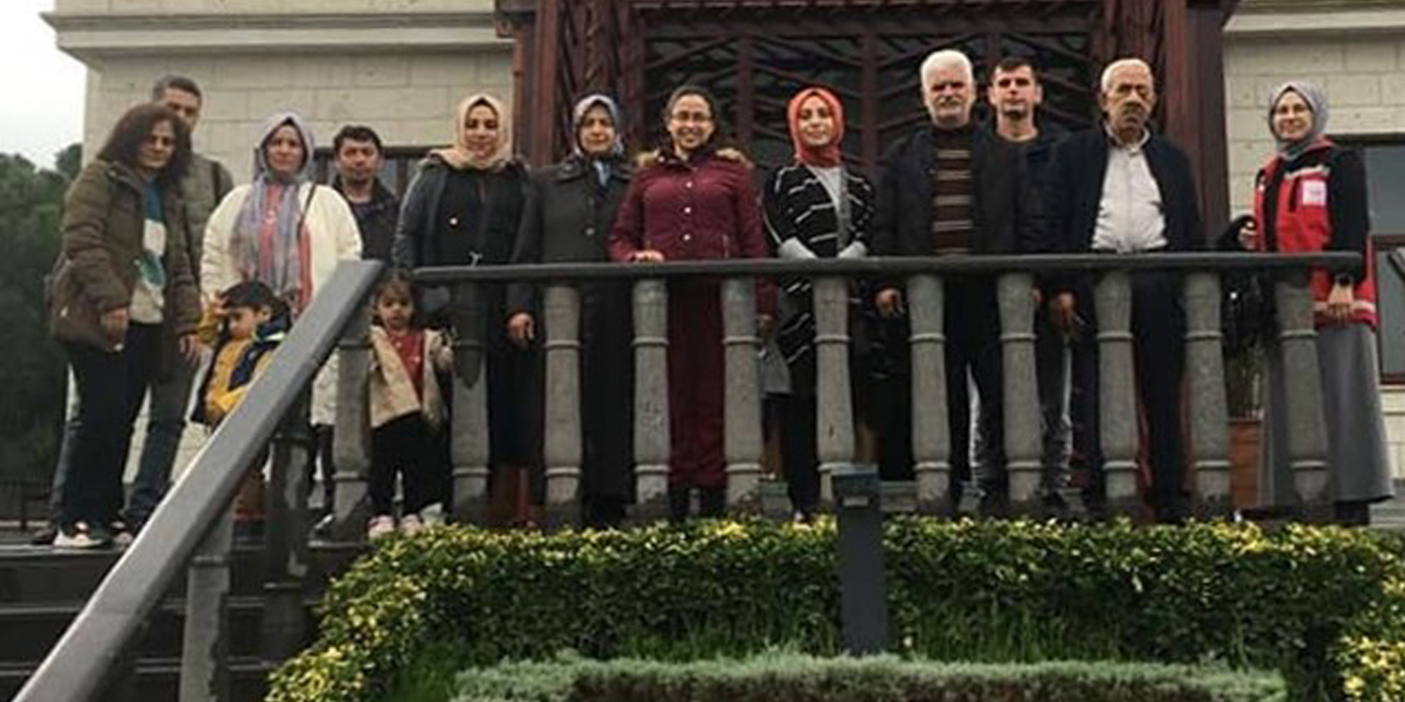 Depremzede vatandaşlar Adnan Menderes Demokrasi Müzesi’ni gezdi