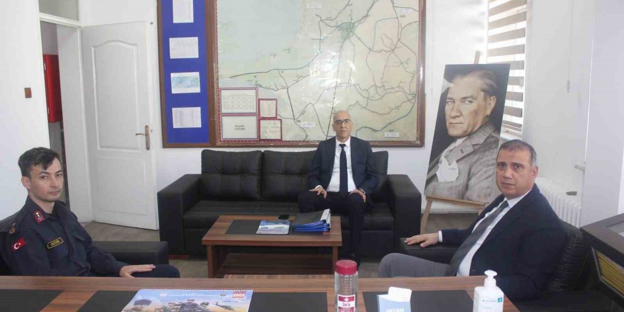 Kaymakam Güney’den Söke Jandarma’ya ‘Basşsağlığı’ ziyareti