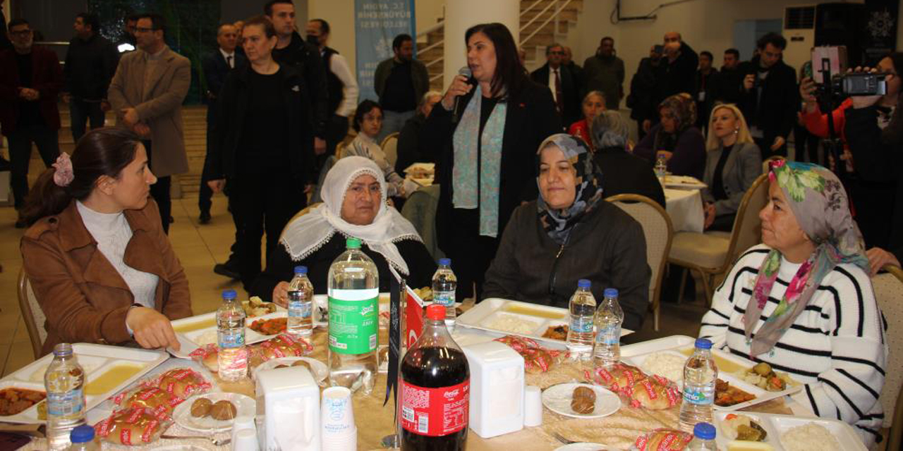 Başkan Çerçioğlu depremzede kadınlarla buluştu