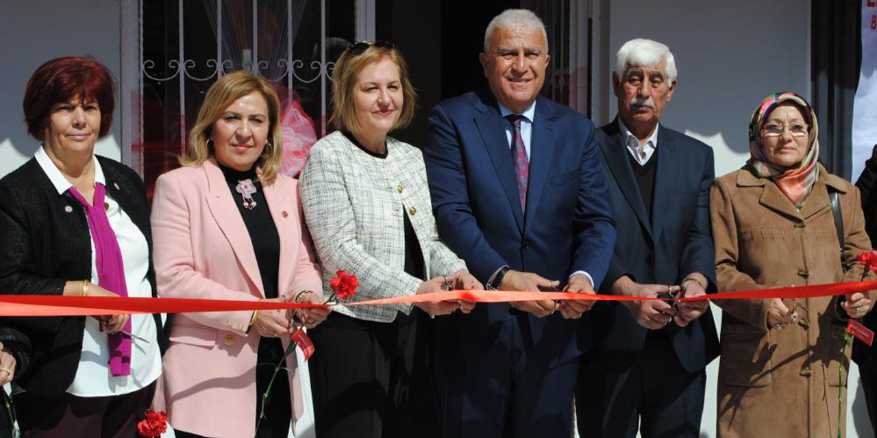 Efeler’de 5’inci Hanımevi düzenlenen tören ile kapılarını açtı