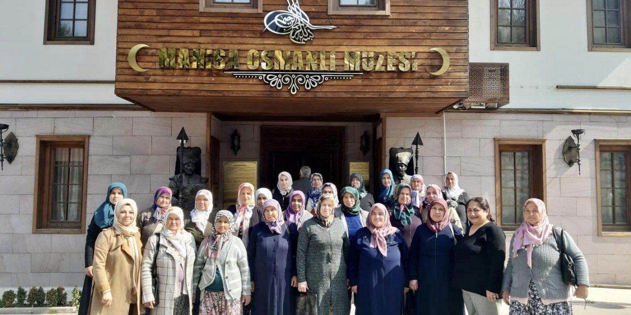 Yunusemre kadınlara kanser taraması yapıyor