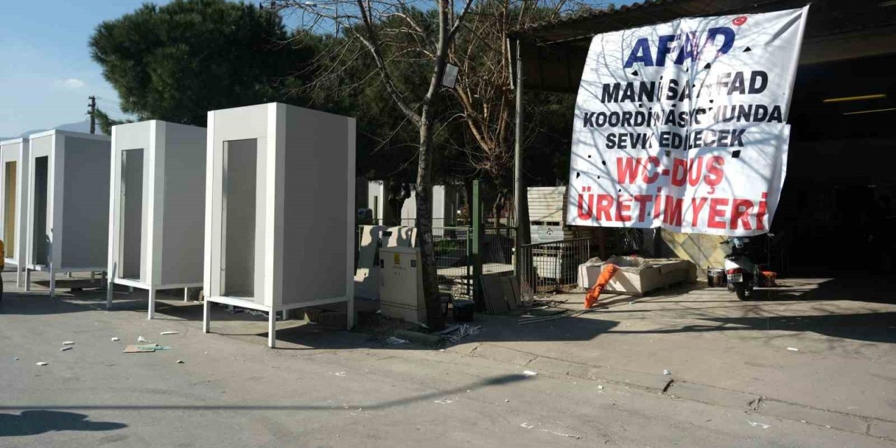 Deprem bölgesinde 3 bin 34 Manisalı personel görev yapıyor