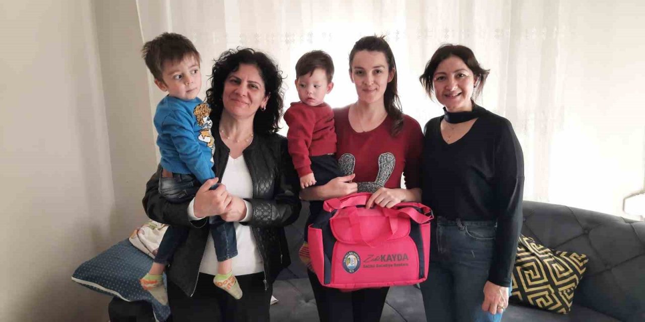 Salihli’de ‘Hoş geldin bebek’ projesi yüzleri güldürüyor