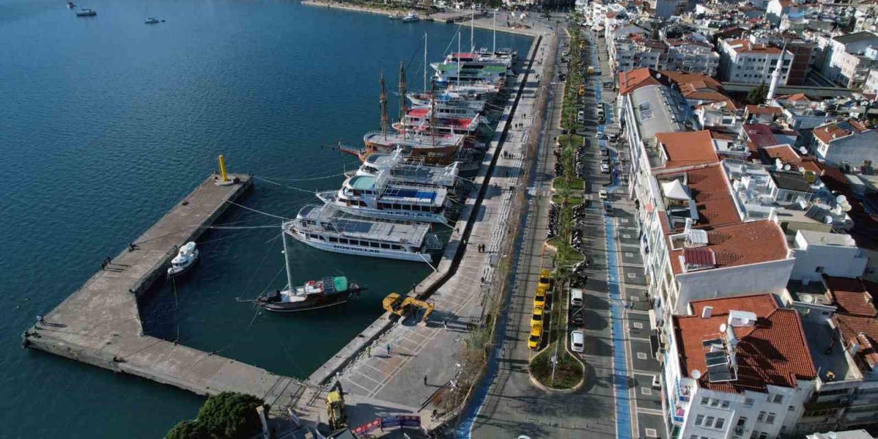 Marmaris Limanı yenileniyor