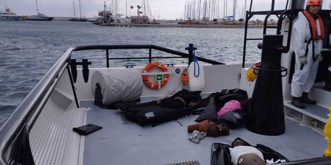 Didim’de göçmenlerin olduğu lastik bot battı: 3 ölü