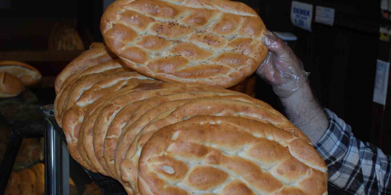 İzmir’de Ramazan pidesinin satış fiyatı belli oldu
