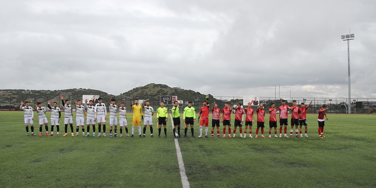 Kula derbisinde kazanan Kulaspor oldu