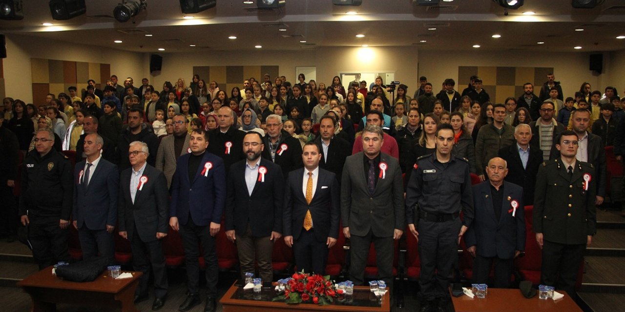 Kula’da İstiklal Marşı’nın kabulü, düzenlenen programla kutlandı