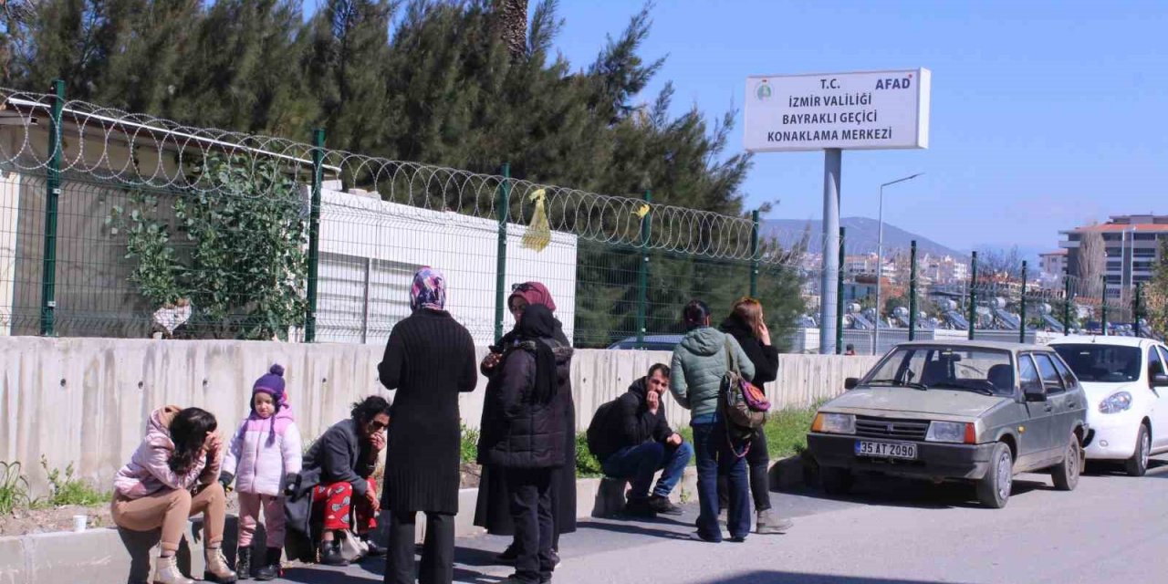 İzmir’de konteyner kentte tahliye
