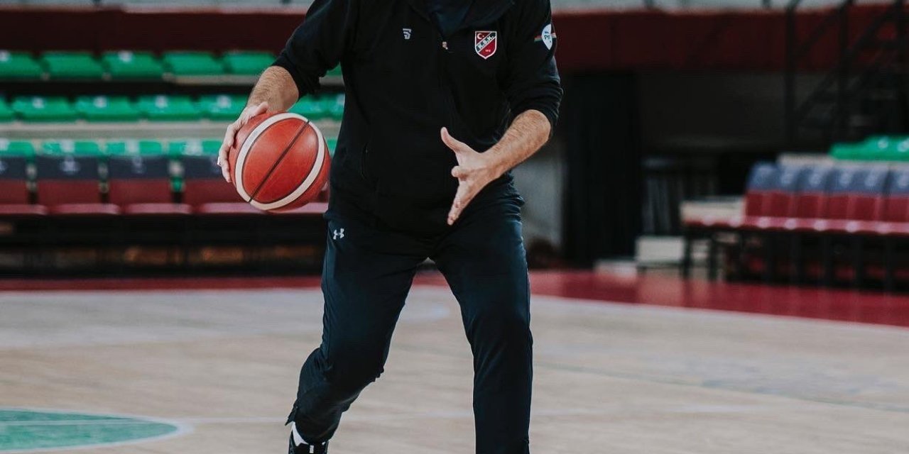 Ufuk Sarıca: “Fenerbahçe galibiyetiyle yerimizi koruduk”