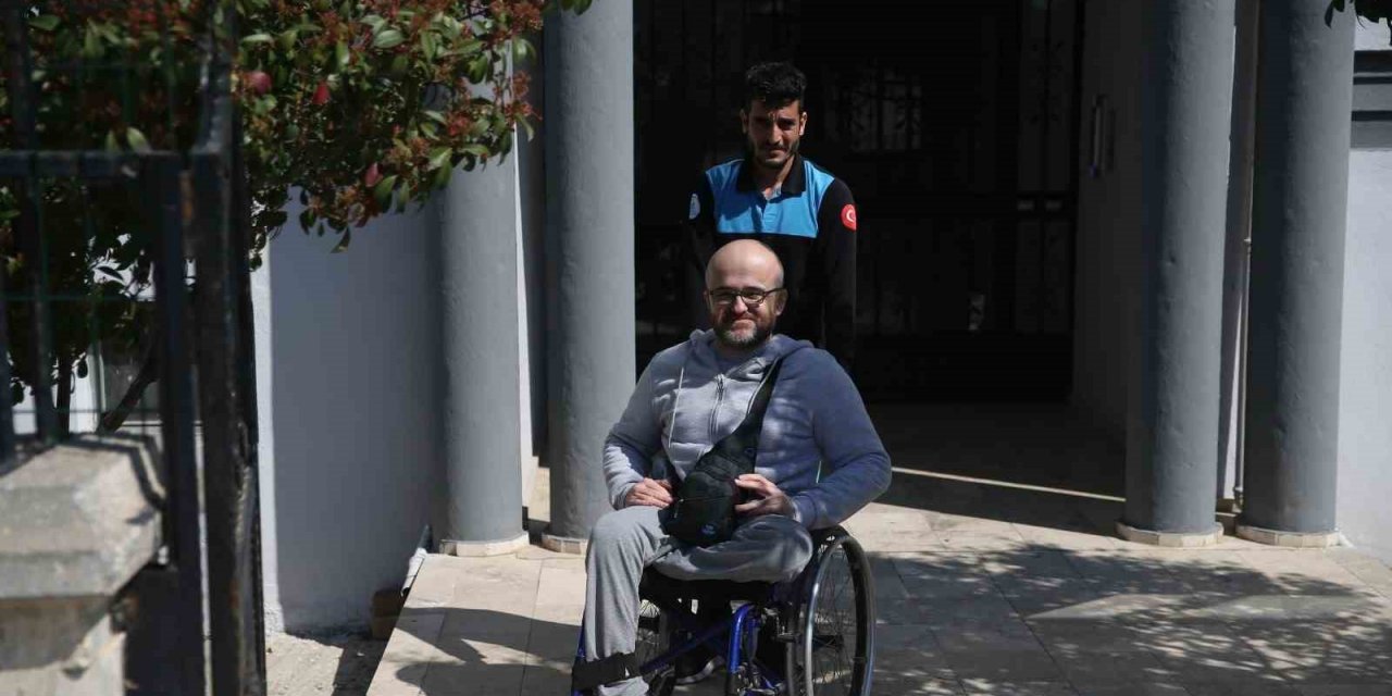 Merkezefendi’de özel bireylere ulaşım desteği sürüyor