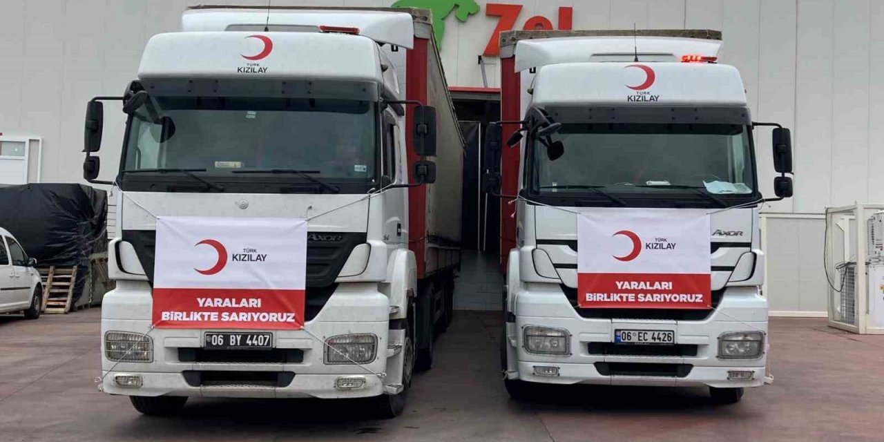 Türk Kızılay İzmir’den deprem bölgesine 16 tır konserve gıda