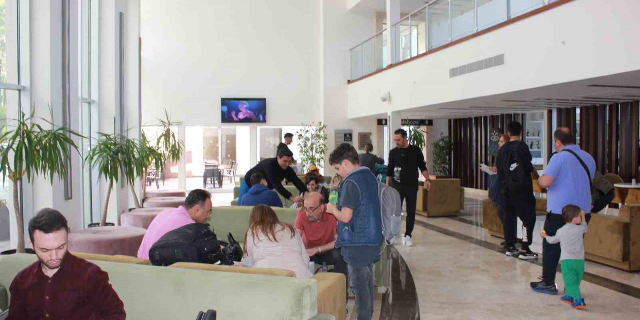 Nevruz kutlamaları için bin 400 İranlı turist Marmaris’e gelmeye başladı