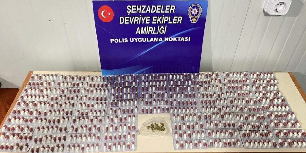 Manisa’da uyuşturucu operasyonu: 2 gözaltı