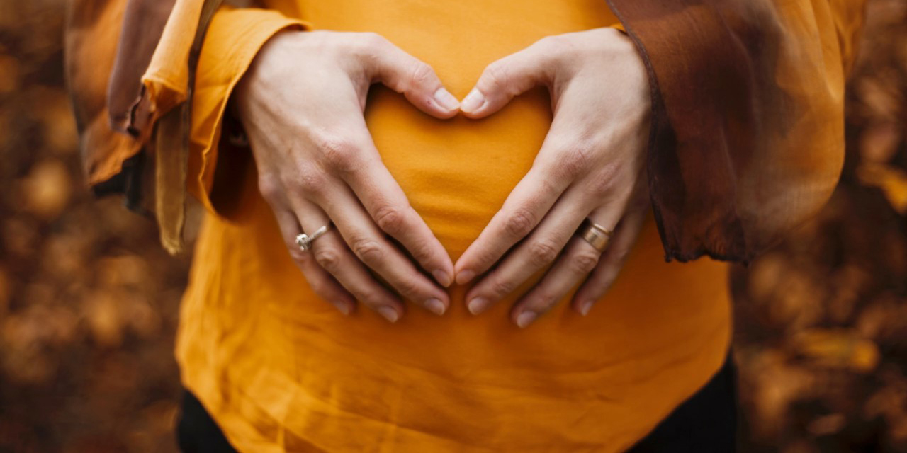 Anne karnındaki bebeğinizle konuşabilirsiniz