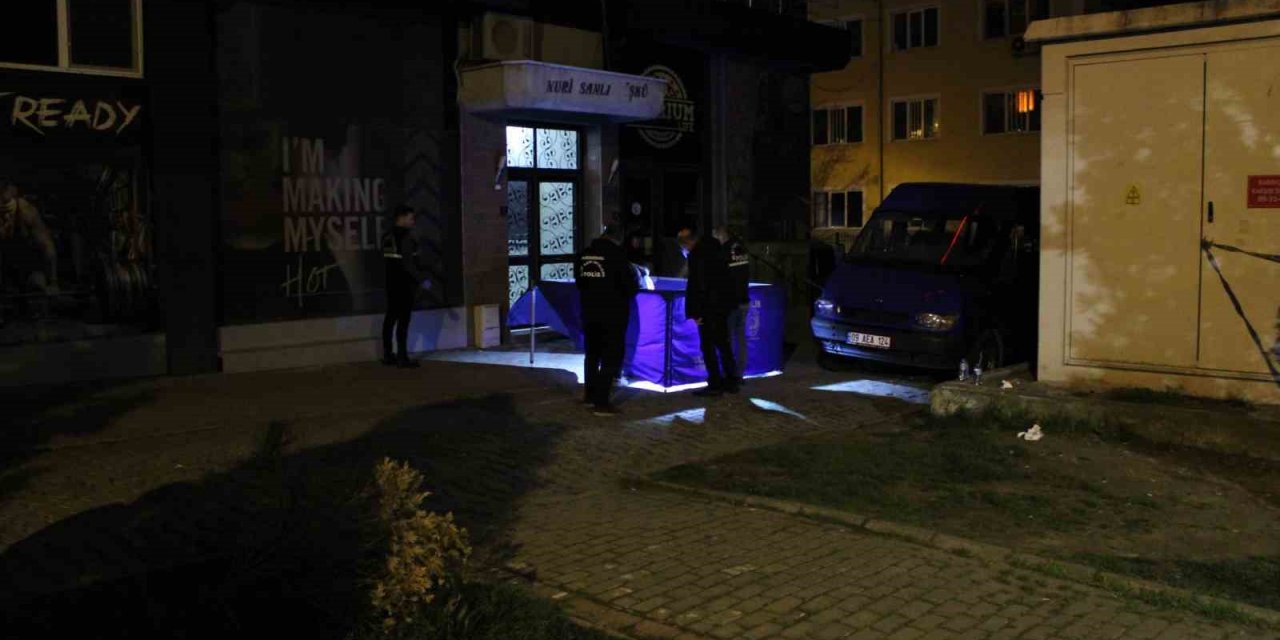 Kızını darp eden kocasına sinirlenip balkondan atlayan kadın hayatını kaybetti
