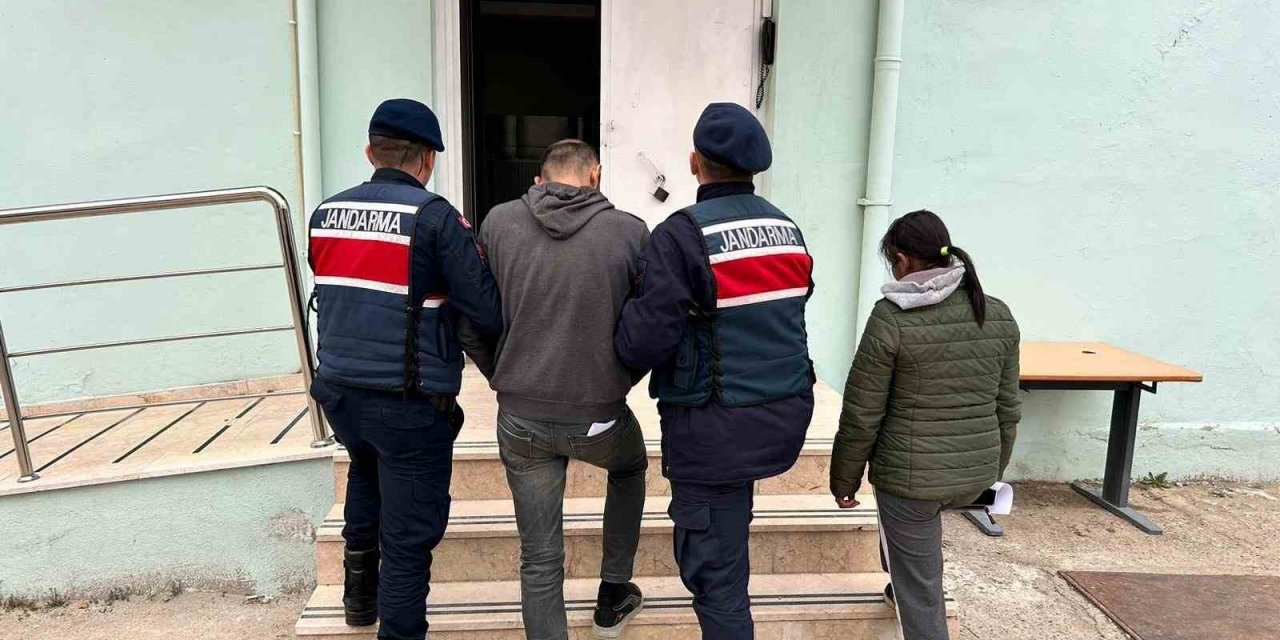 Nazilli’de jandarma ekipleri hırsızlık şüphelilerini suçüstü yakaladı