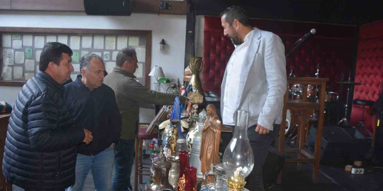 Bodrum’da düzenlenen müzayedeye ünlü akını