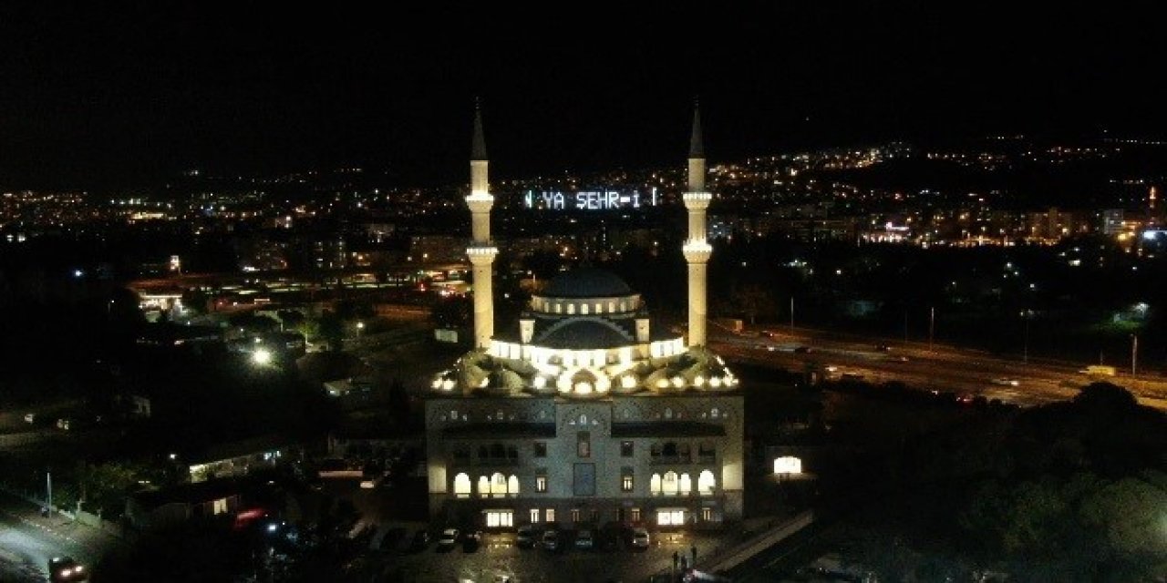 İzmir’de ilk teravih heyecanı