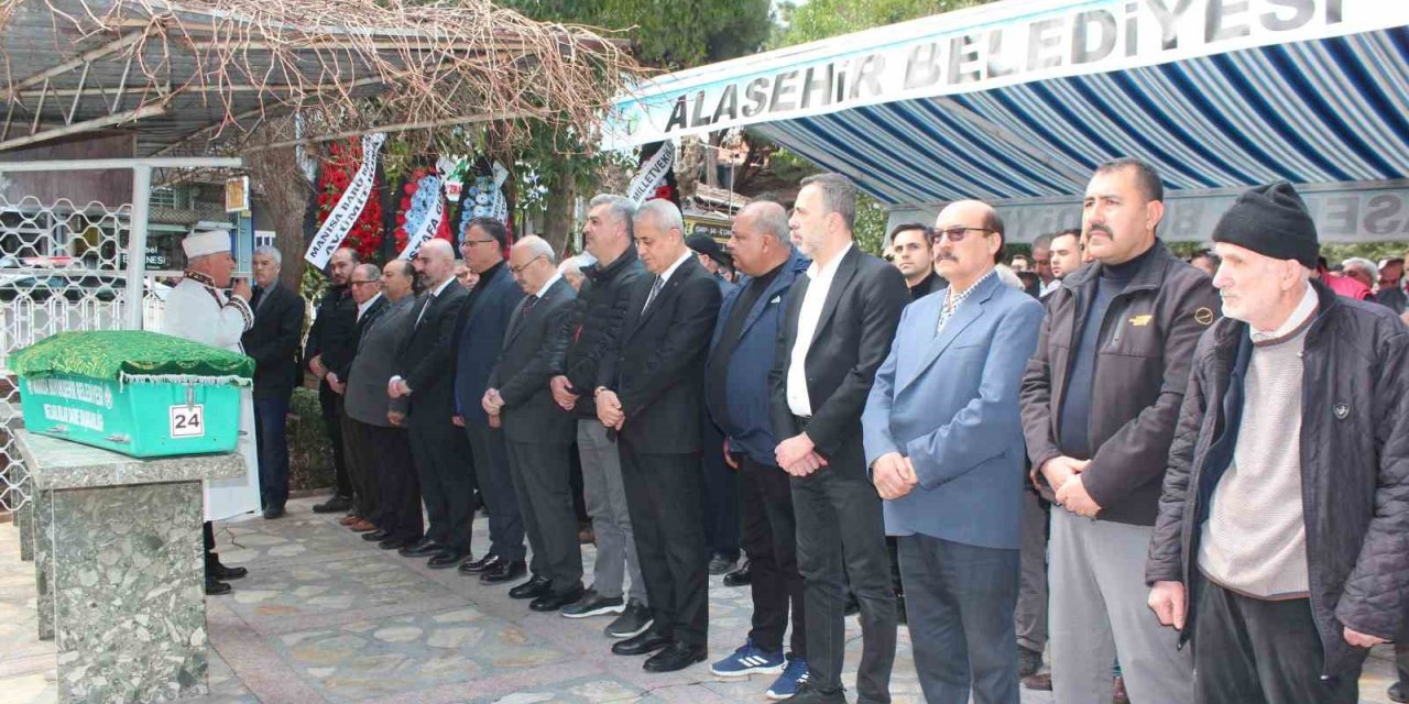 Avukat Doğan’a adliye önünde son veda