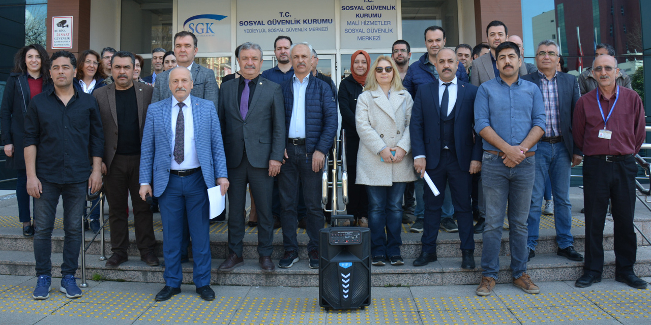 Türk Büro Sen üyeleri  angaryaya karşı çıktı