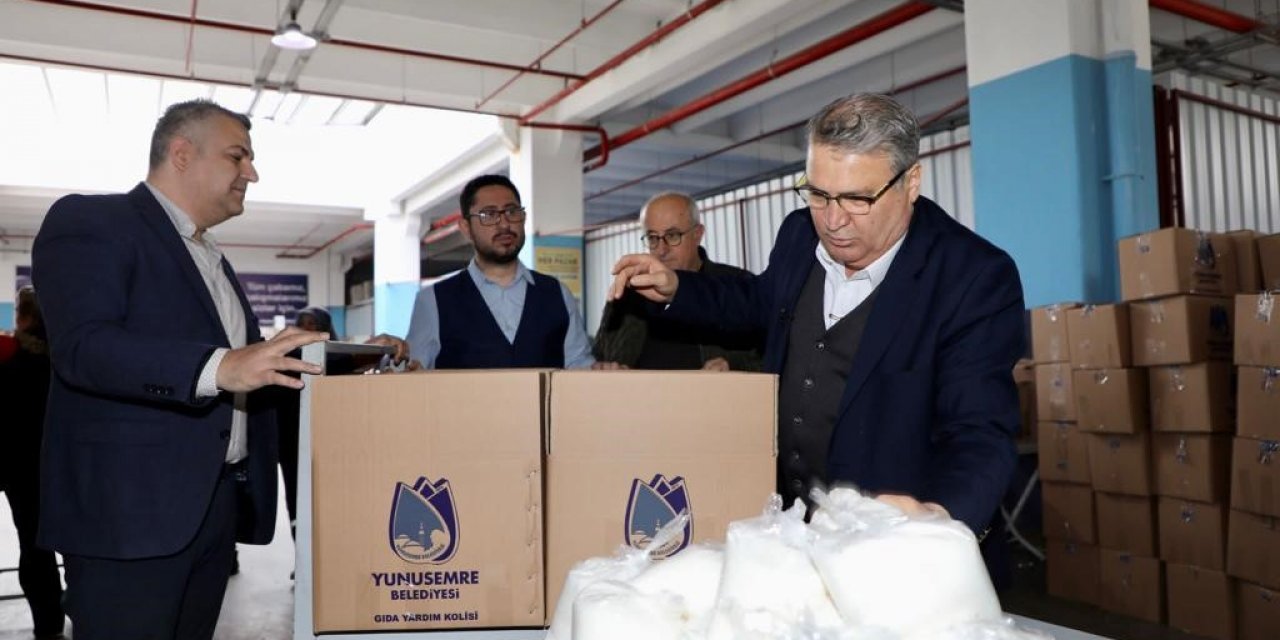 Yunusemre’de erzak kolileri hazır
