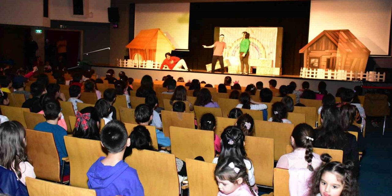 Balçova’da Tiyatro Haftası kutlandı