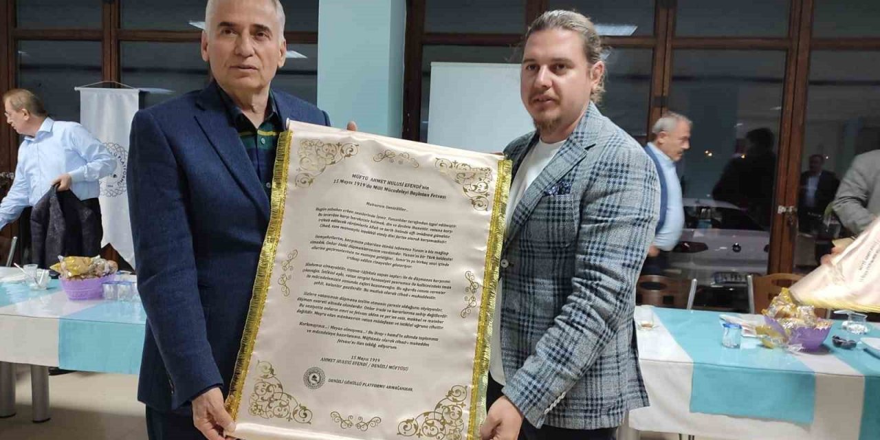 Yardıma koşanlar plaketle onurlandırıldı