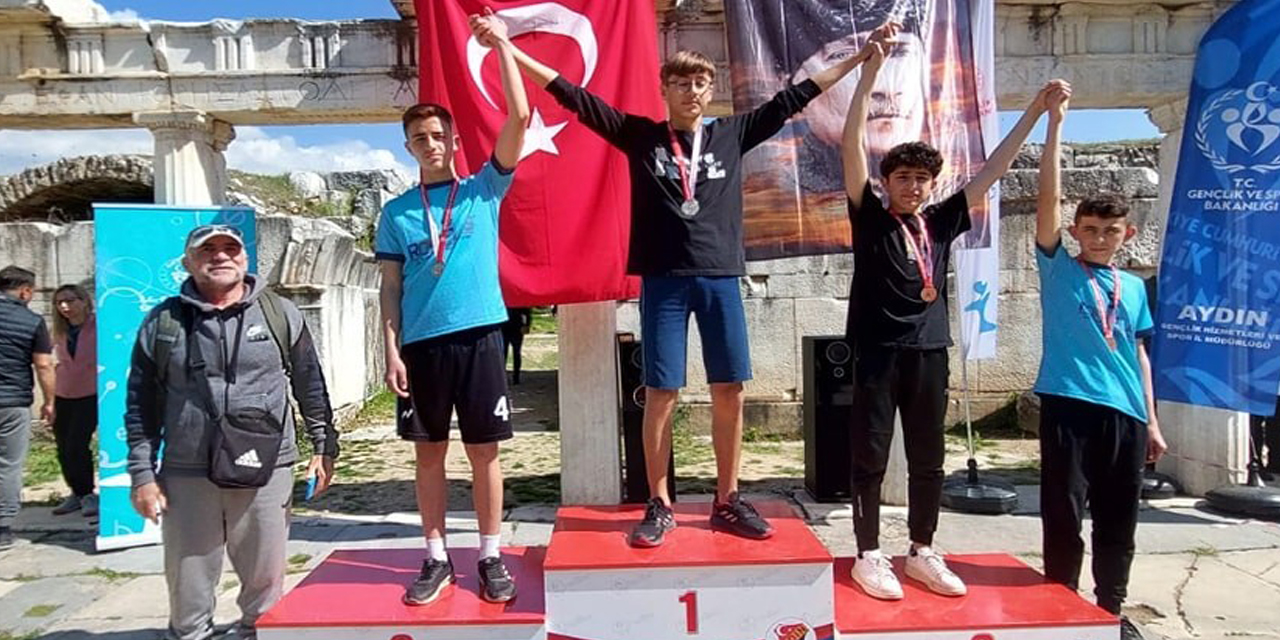 Aydın’da öğrenciler tarih ile iç içe yarıştı