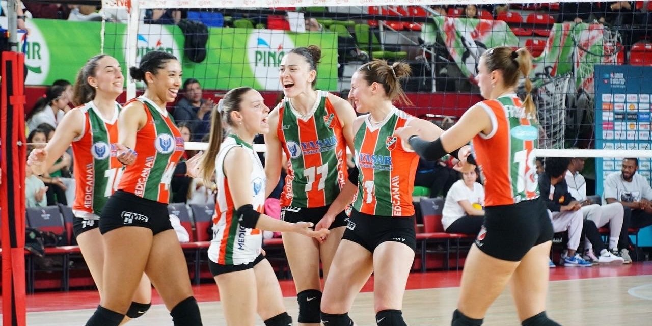 Karşıyaka Voleybol’un Sultanlar Ligi hayalleri seneye kaldı