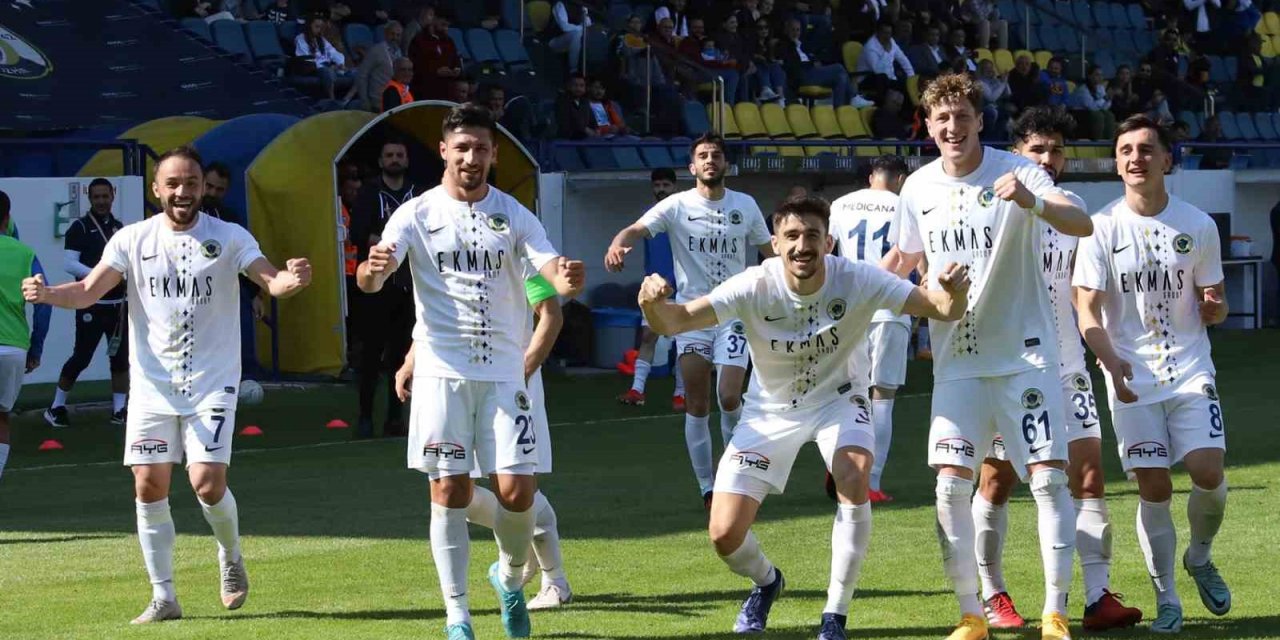 Menemen FK, alt sıralardan kurtulmak istiyor