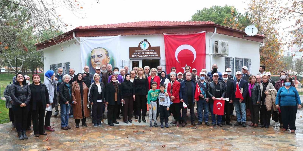 Merkezefendili büyükler verimli ve kaliteli vakit geçiriyor