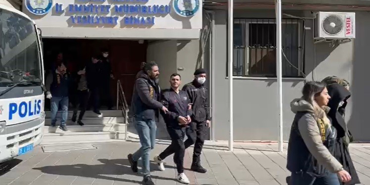 Yeşilçam filmleri gerçek oldu: İçeceklerine ’kokusuz aseton’ atıp uyutarak dolandırmışlar