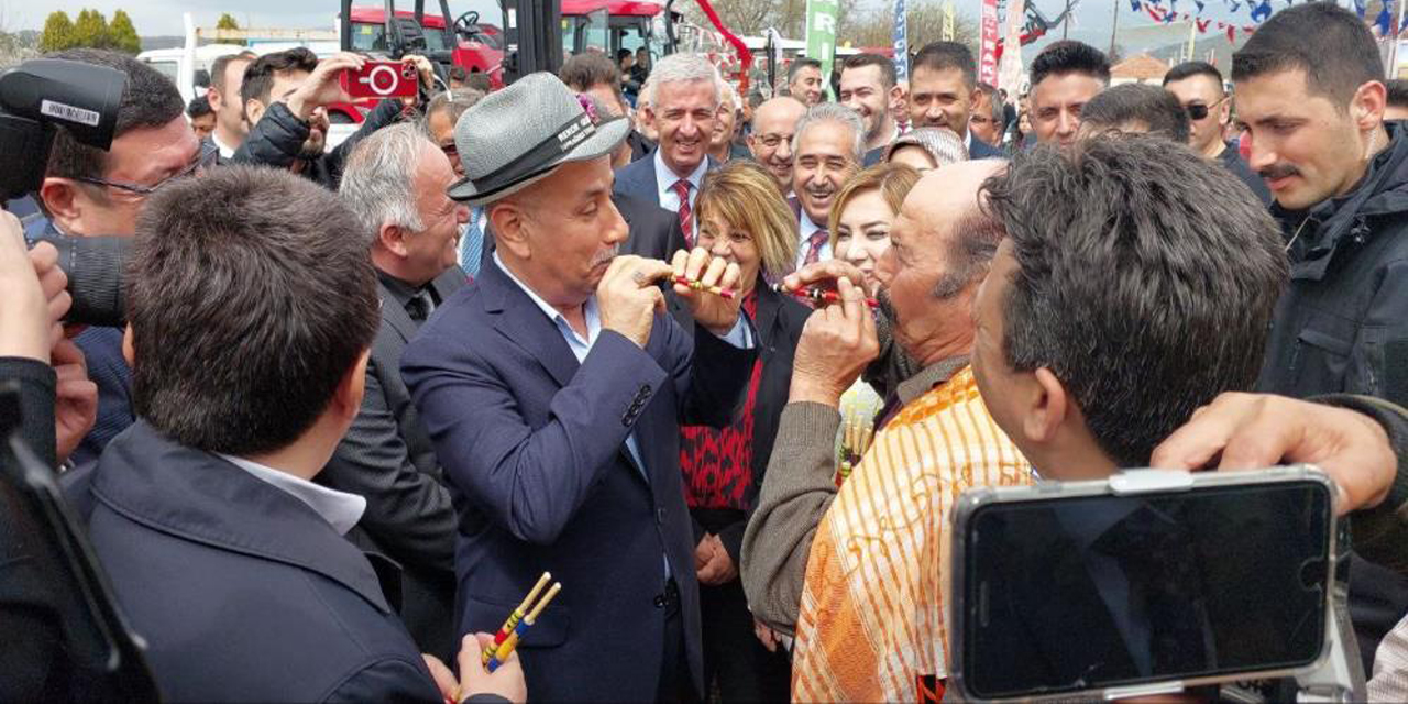 Bakan Kirişci’den ’sipsi’ şov