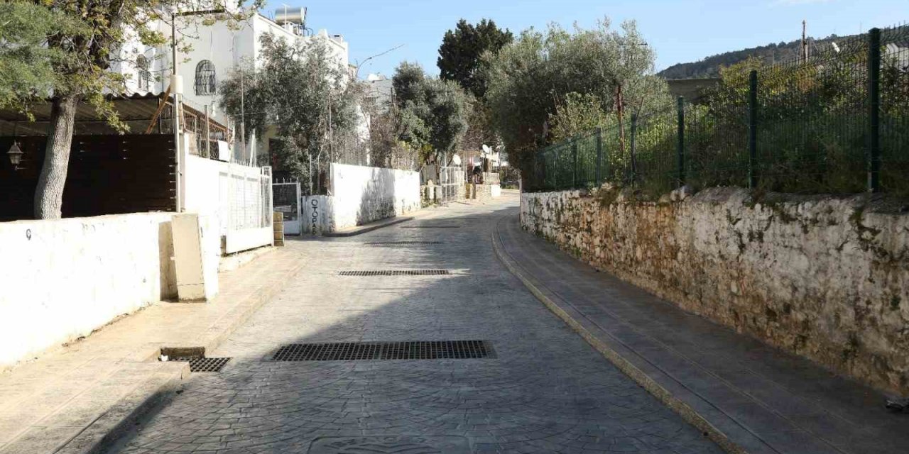 Her yağmurda sel olan dere sokak yeniden düzenlendi