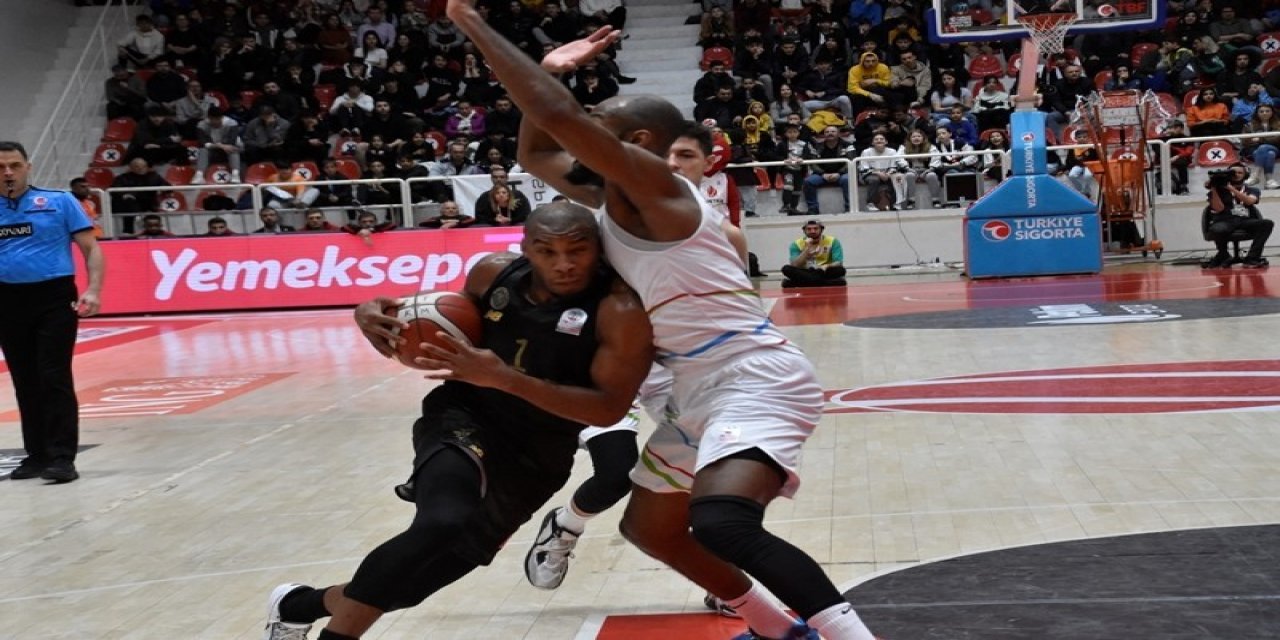 Türkiye Sigorta Basketbol Süper Ligi: Aliağa Petkimspor: 96 -  Ayos Konyaspor: 85