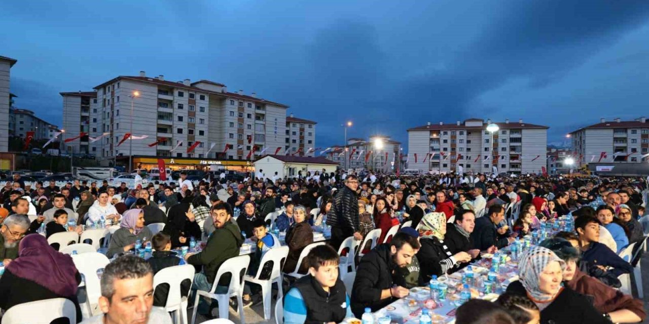 Denizli Büyükşehirin iftar geleneği Kayaköy’de sürdü