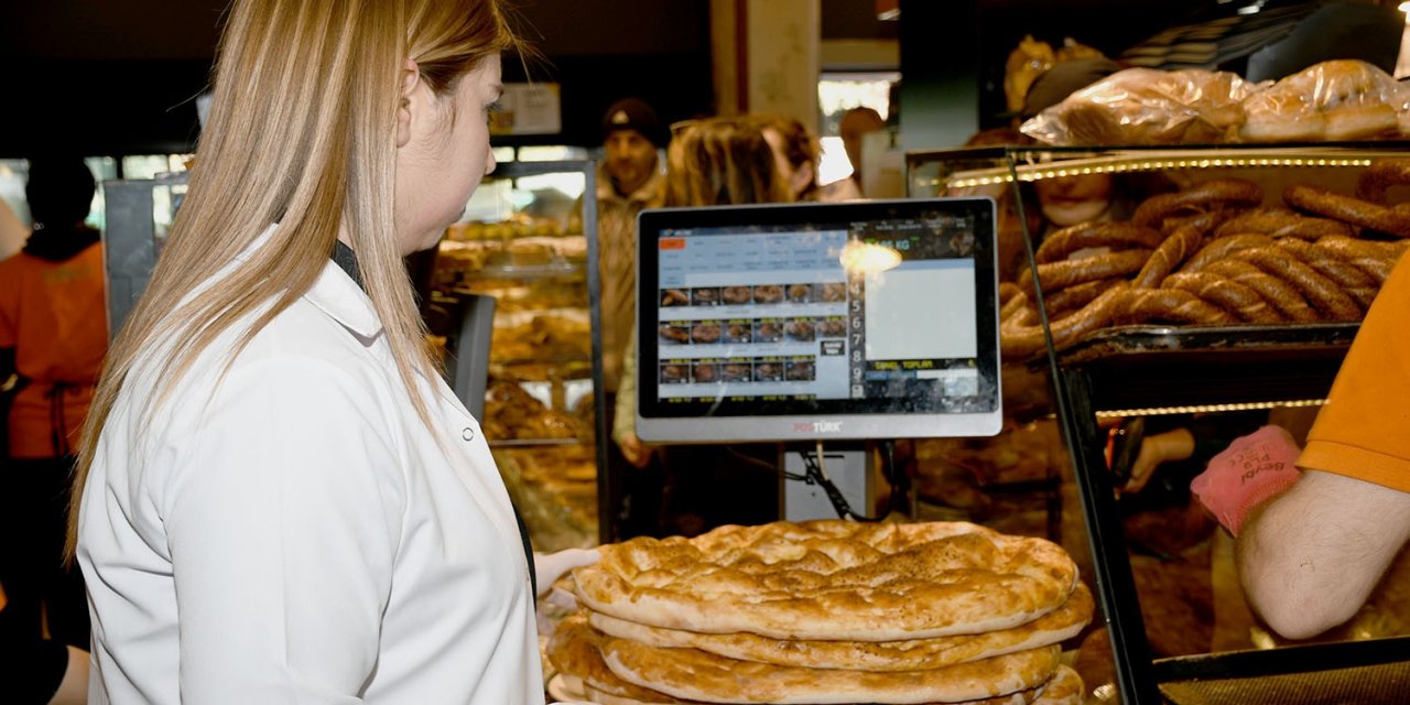 Kuşadası’nda halk sağlığı için fırınlar denetlendi