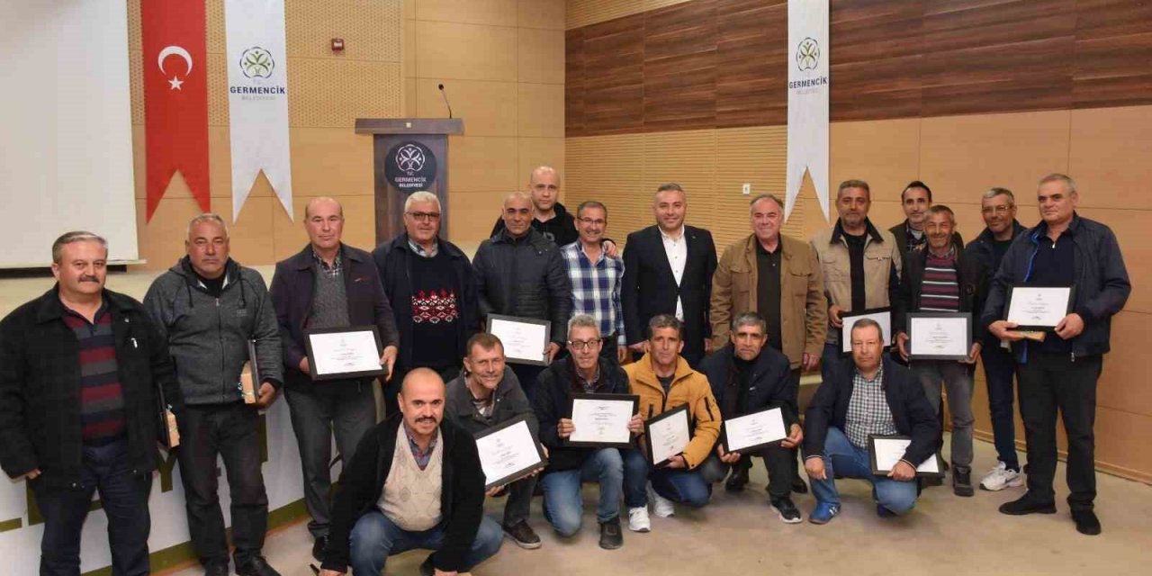 Başkan Öndeş, EYT’den emekli olan personellerine “Teşekkür Belgesi" takdim etti