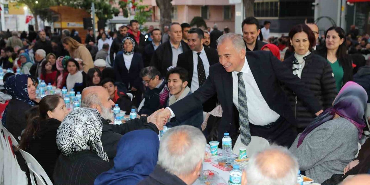 Büyükşehirin iftar bereketi Akkonak’ta