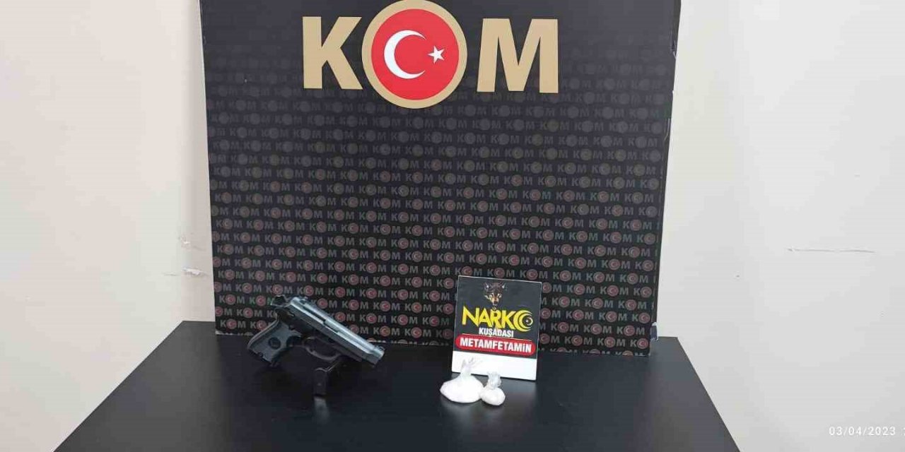 Şüphe üzerine durduruldu, uyuşturucu ve silah çıktı