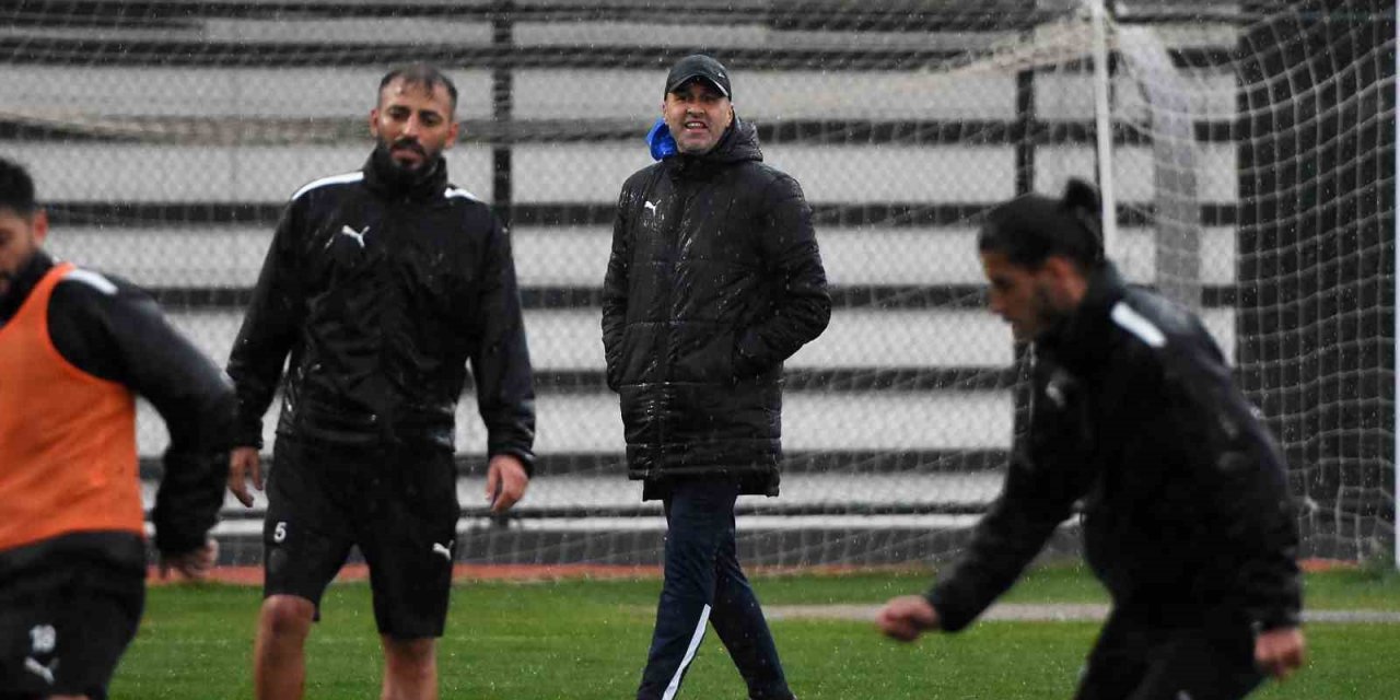 Manisa FK, Sakaryaspor maçı hazırlıklarına başladı