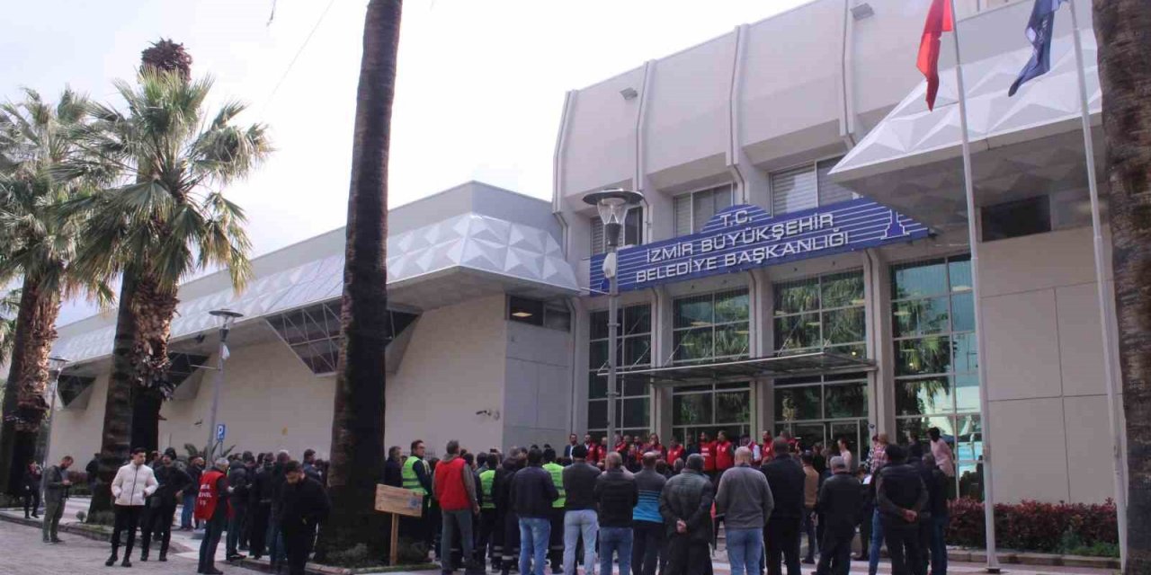 İzmir Büyükşehir’in İZELMAN işçileri iş bıraktı