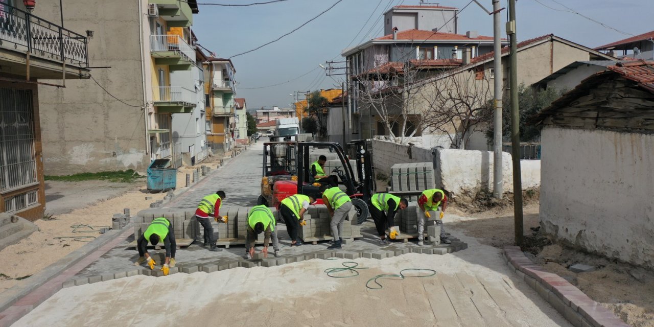 Pamukkale Belediyesi mahallelerini yenileme çalışmalarını sürdürüyor