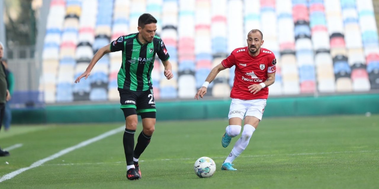 Ahmet İlhan Özek, gole hasret kaldı