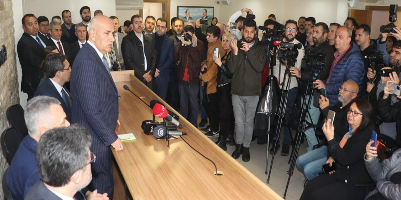 Bakan Kirişci: "Bu ülkeyi bölmek isteyenler ve iş birlikçilerine fırsat vermeyin”